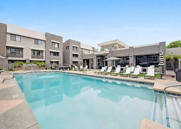 Cozysuites At Zone Westgate