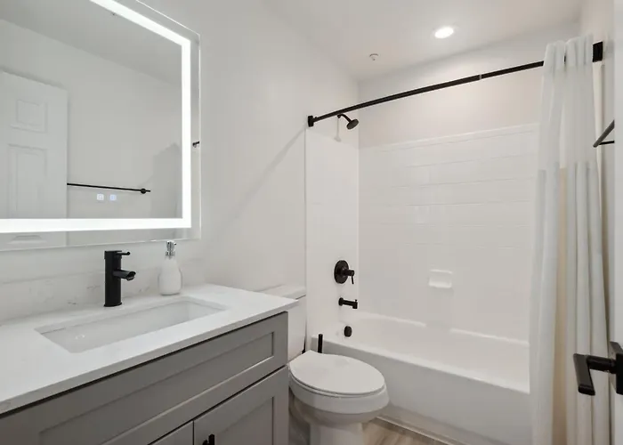 Cozysuites At Zone Westgate *