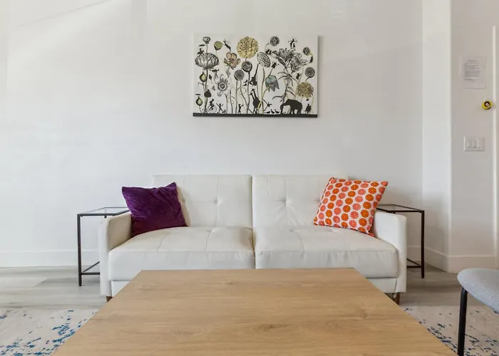 Cozysuites At Zone Westgate *