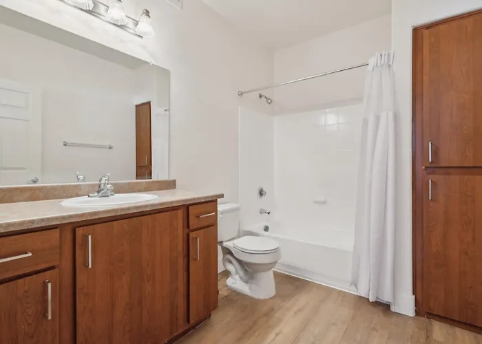 Cozysuites At Zone Westgate * Glendale